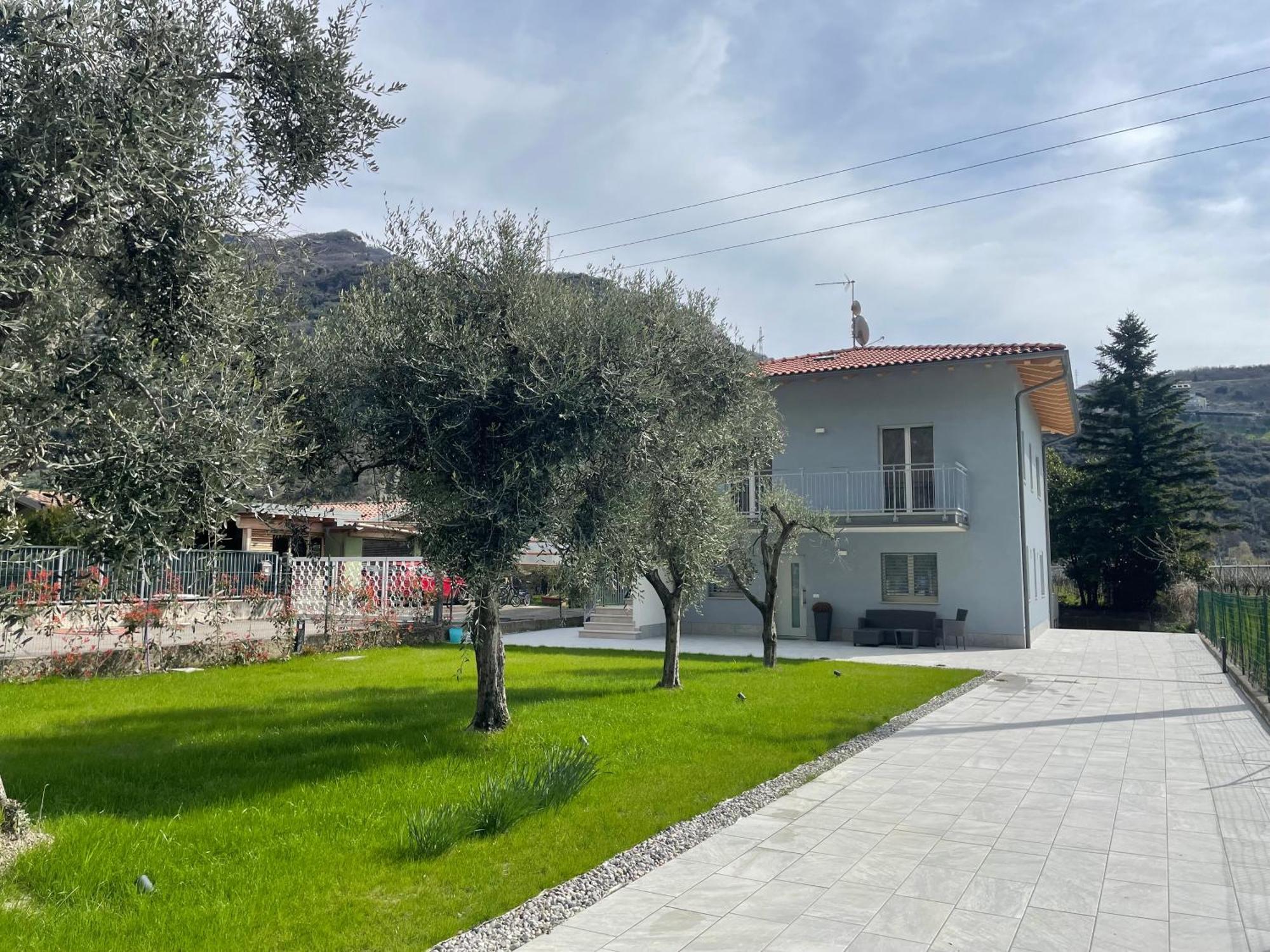Bed and Breakfast Lotus Garda Рива-дель-Гарда Экстерьер фото